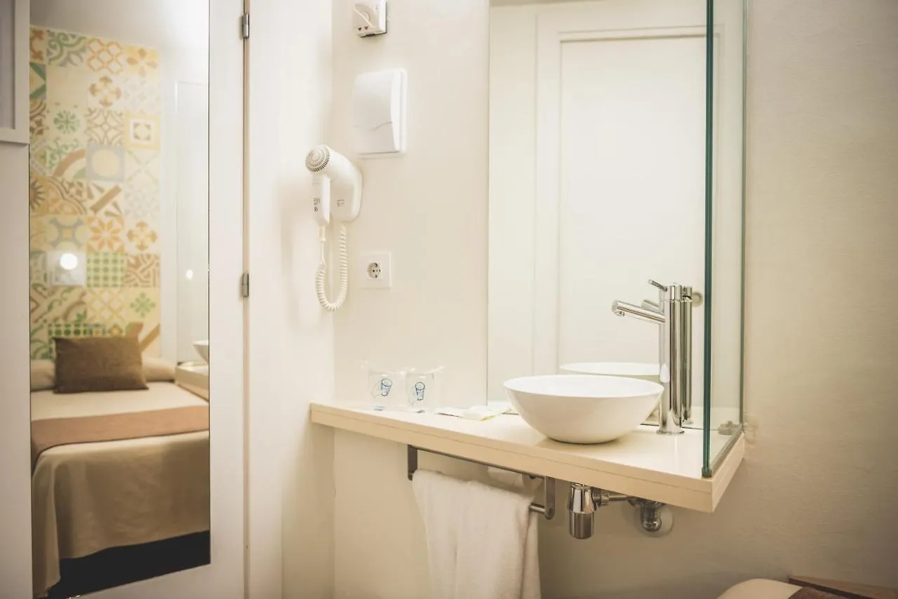 Hostal Marenostrum Barcelone Maison d'hôtes
