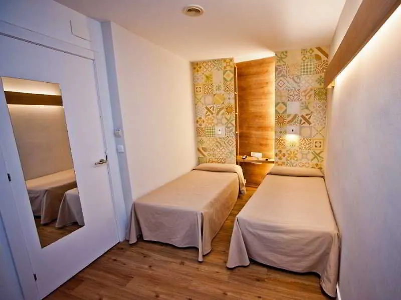 Hostal Marenostrum Barcelone 2*,